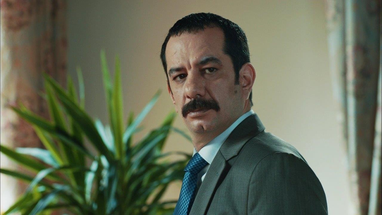 Kim bu istihbaratçı?