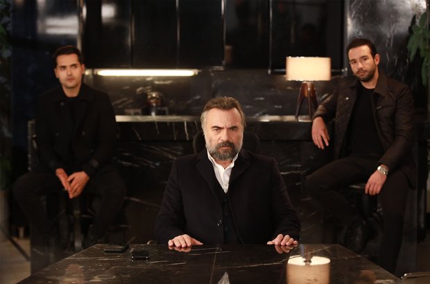 Eşkıya zirveye demir attı!