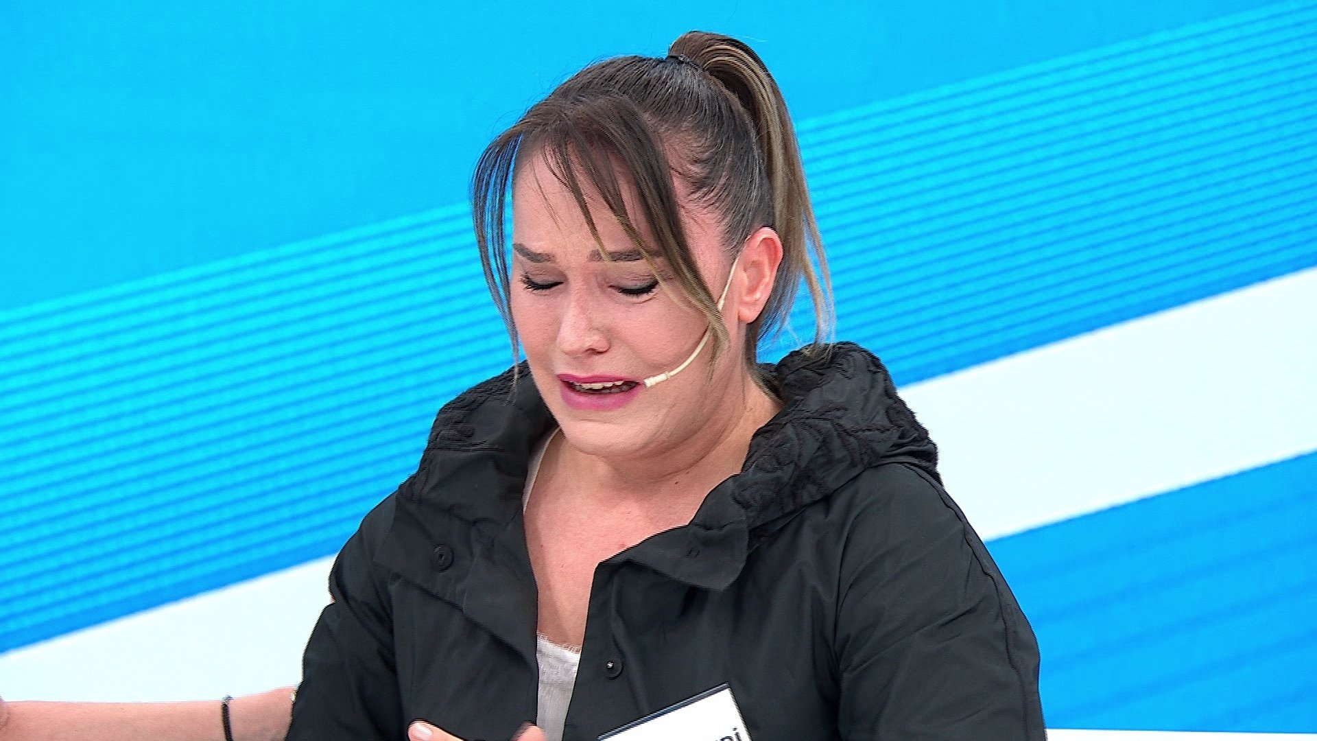 Hem aldatıldı hem dolandırıldı! 