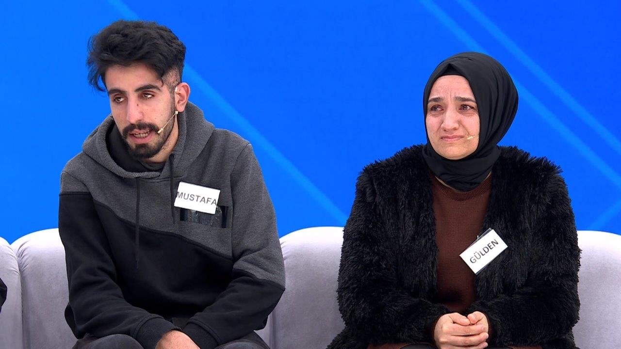 Koca evinden terlikleriyle kaçmıştı...