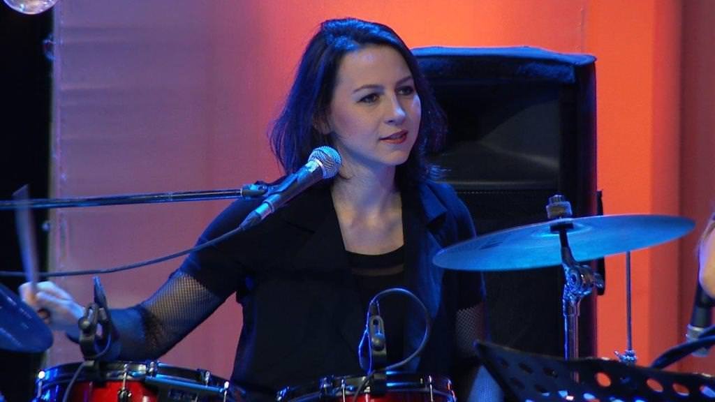 Elin Oğlu 27. bölüm fotogaleri