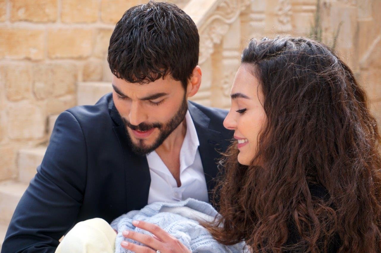 100 karede Hercai