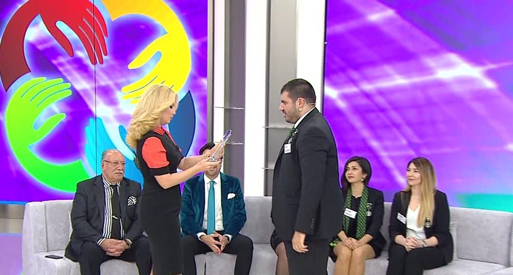 muge-anli-ile-tatli-sert