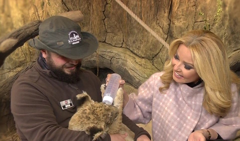 muge-anli-ile-tatli-sert