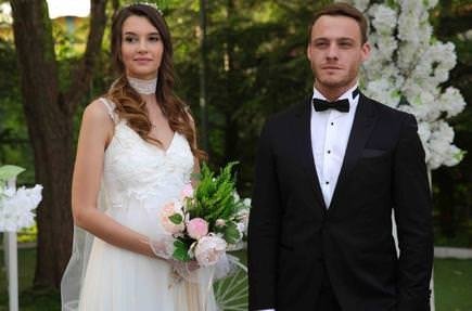 Bu Şehir Arkandan Gelecek