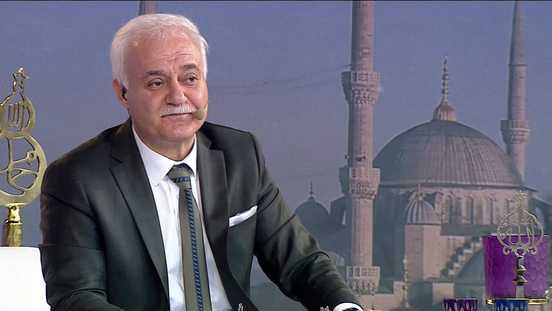 nihat-hatipoglu-ile-iftar