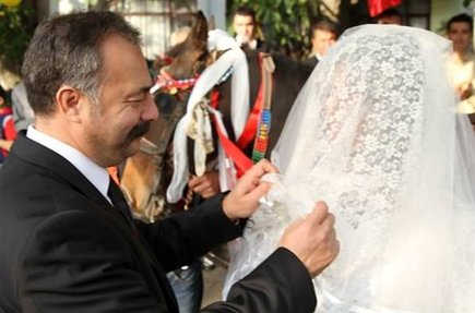 adanali tum bolumleri izle
