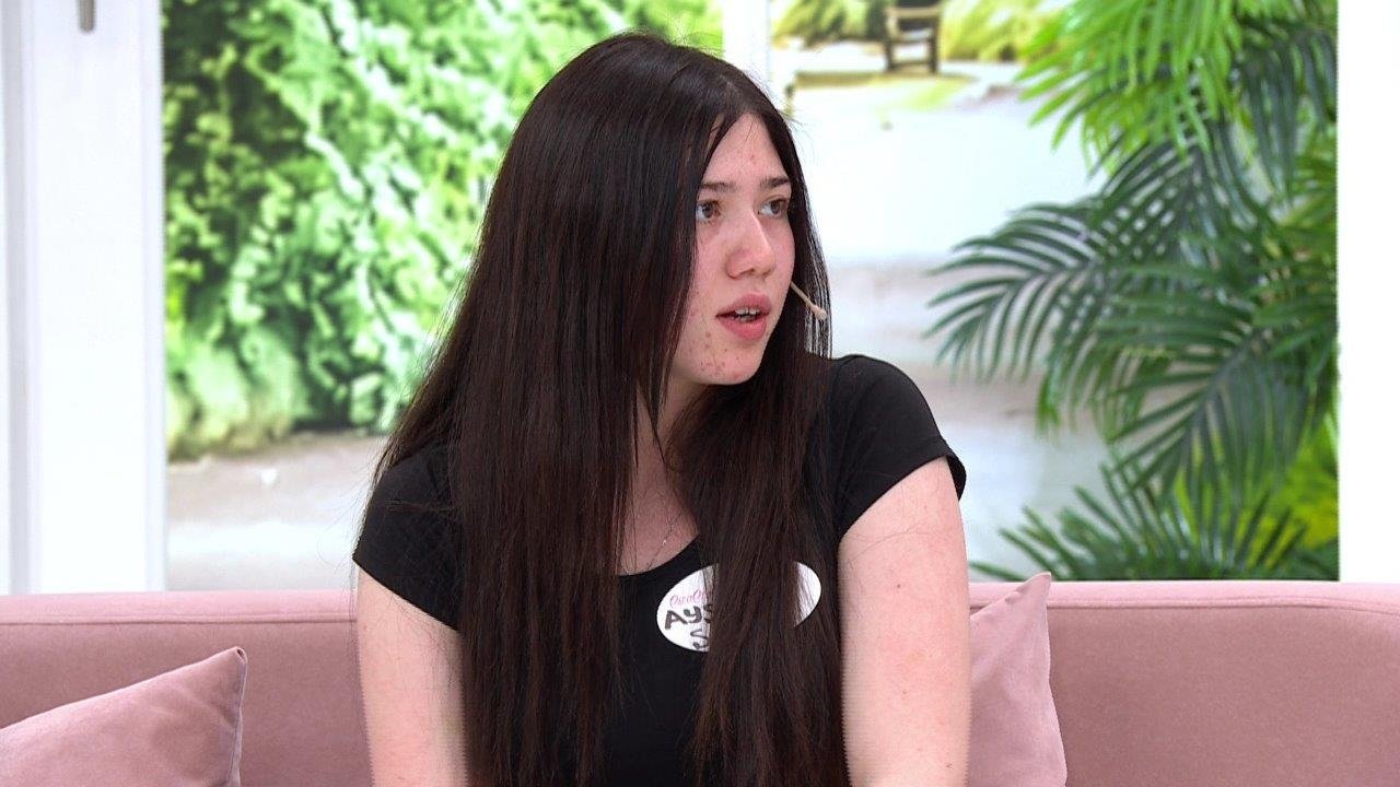 Emine Teyze, kızı Ayşe Şeyma'ya sarıldı