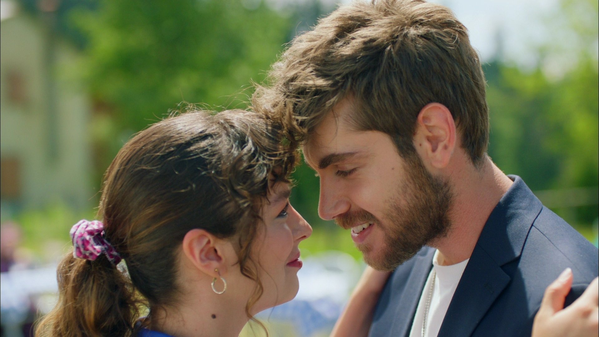 Vermem Seni Ellere'de düğün telaşı